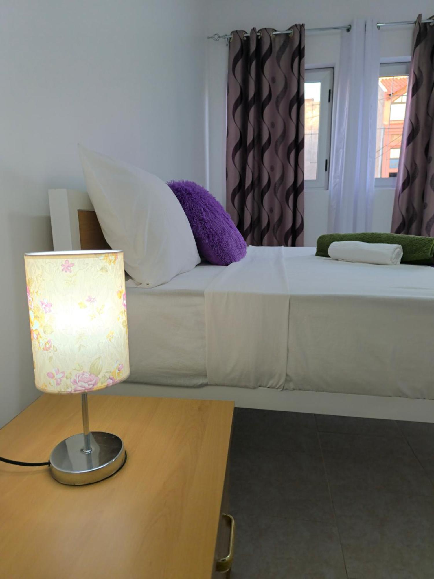 Plateau Bedroom & Chambre - Praia Center 1 Экстерьер фото
