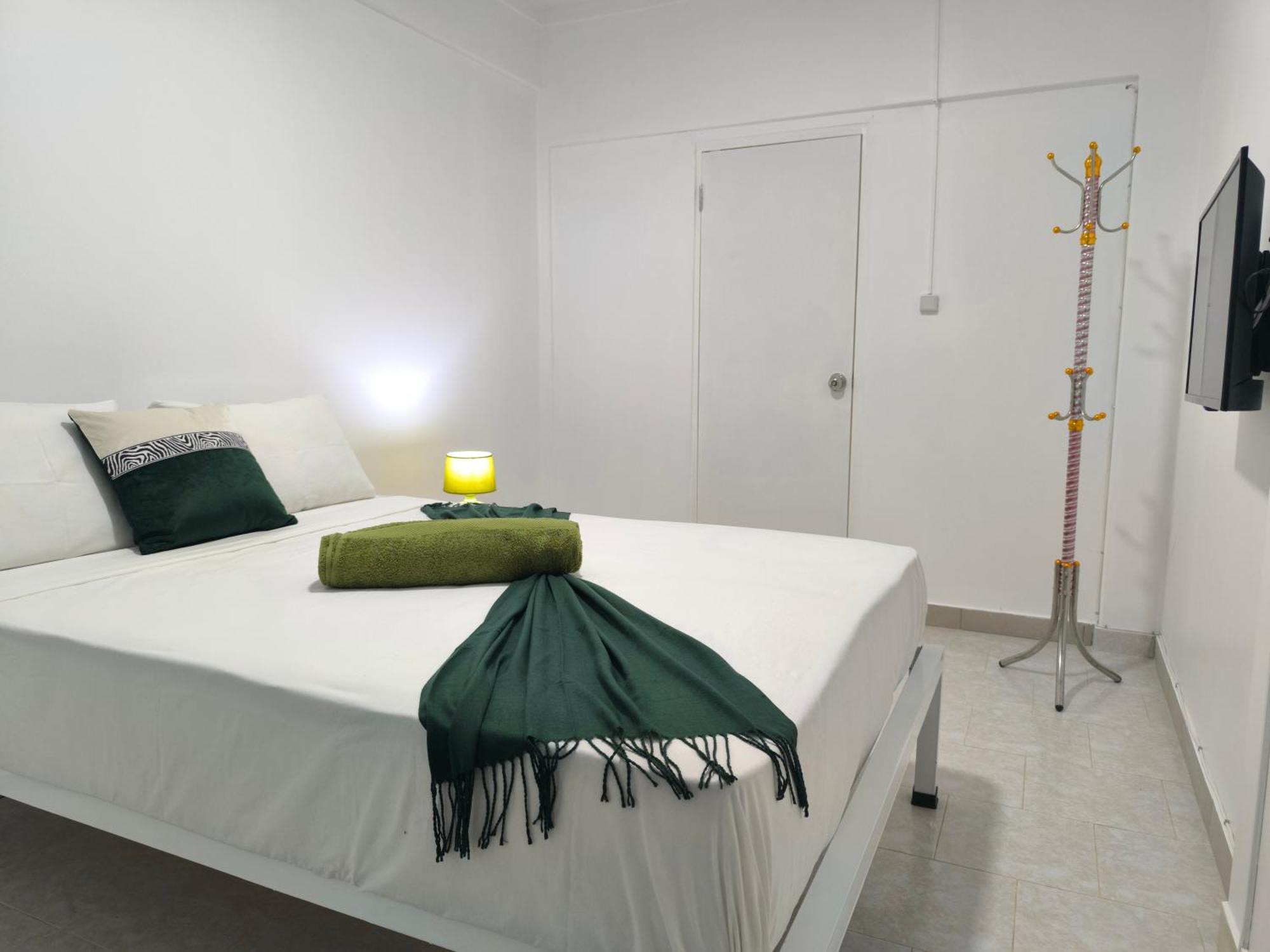 Plateau Bedroom & Chambre - Praia Center 1 Экстерьер фото