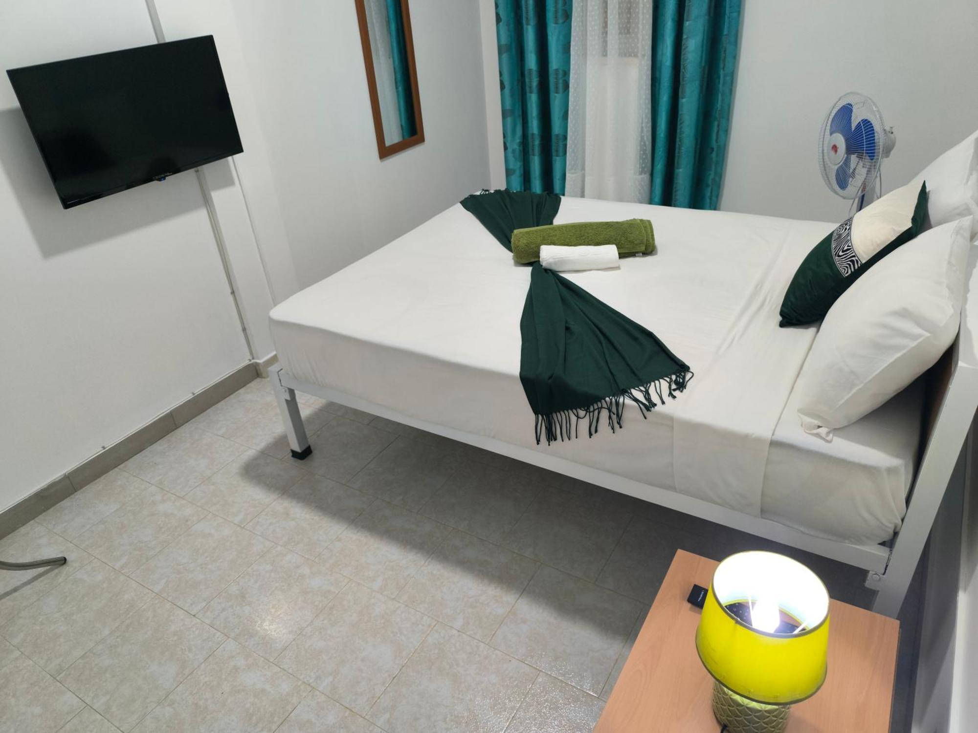 Plateau Bedroom & Chambre - Praia Center 1 Экстерьер фото