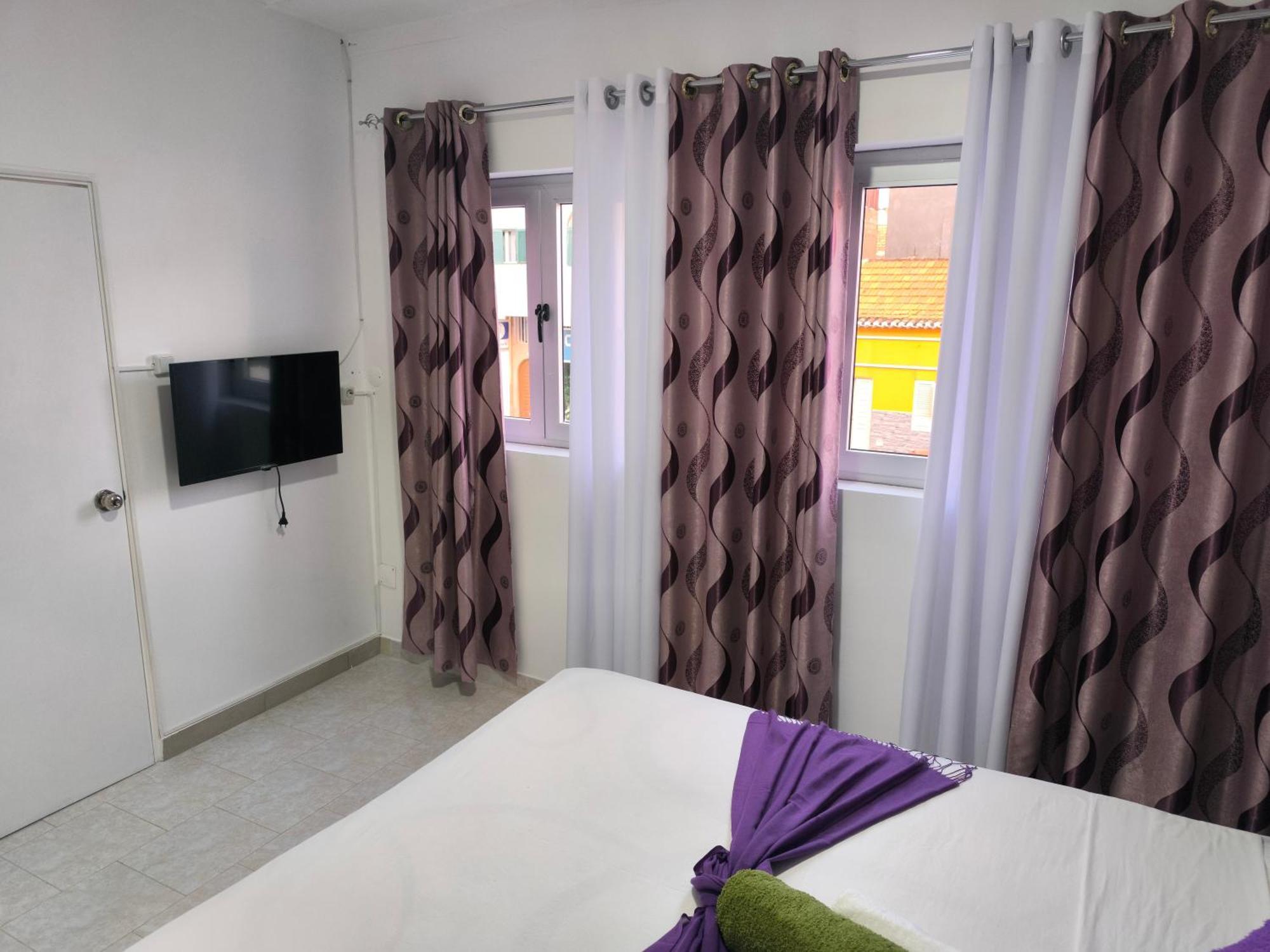 Plateau Bedroom & Chambre - Praia Center 1 Экстерьер фото