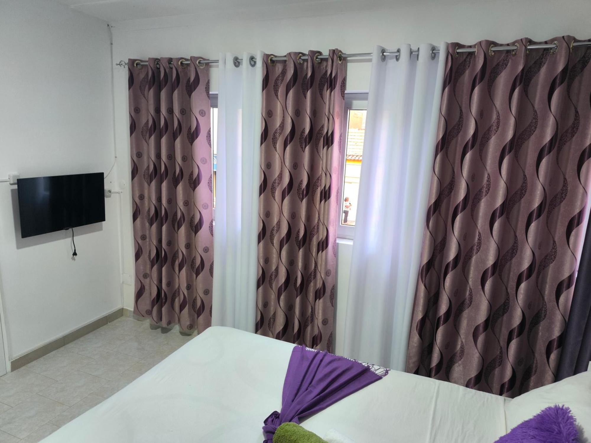 Plateau Bedroom & Chambre - Praia Center 1 Экстерьер фото