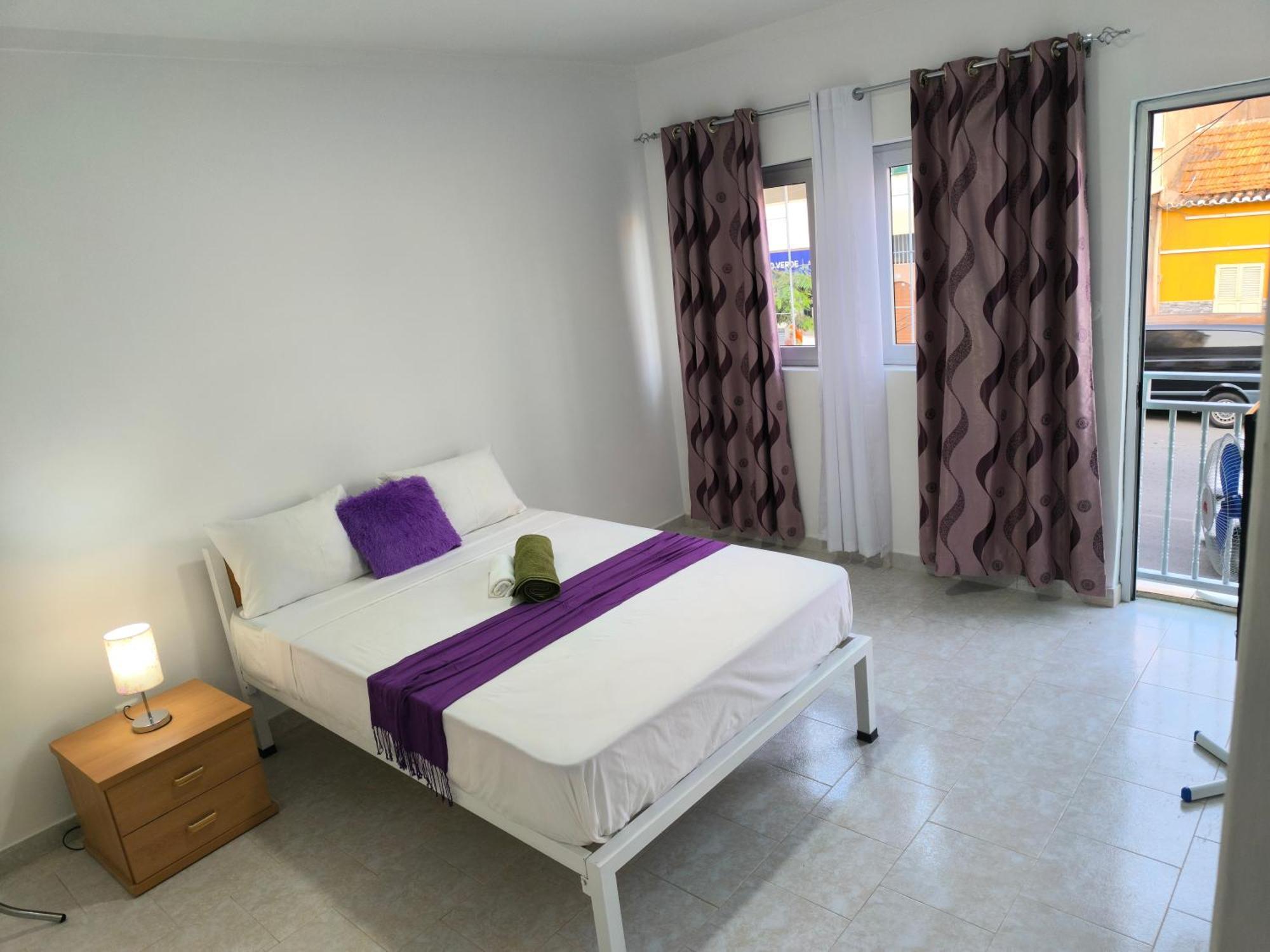 Plateau Bedroom & Chambre - Praia Center 1 Экстерьер фото