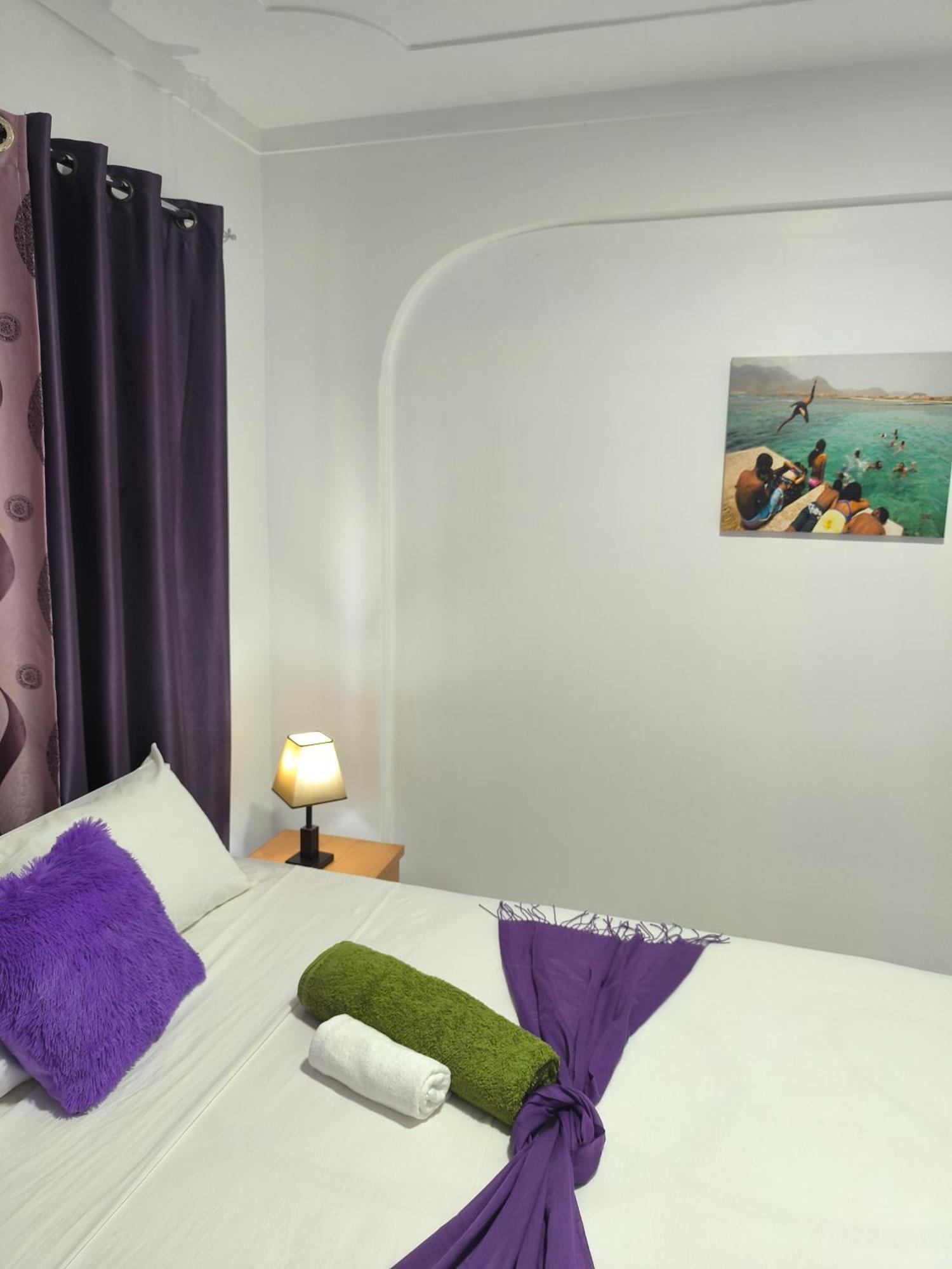 Plateau Bedroom & Chambre - Praia Center 1 Экстерьер фото