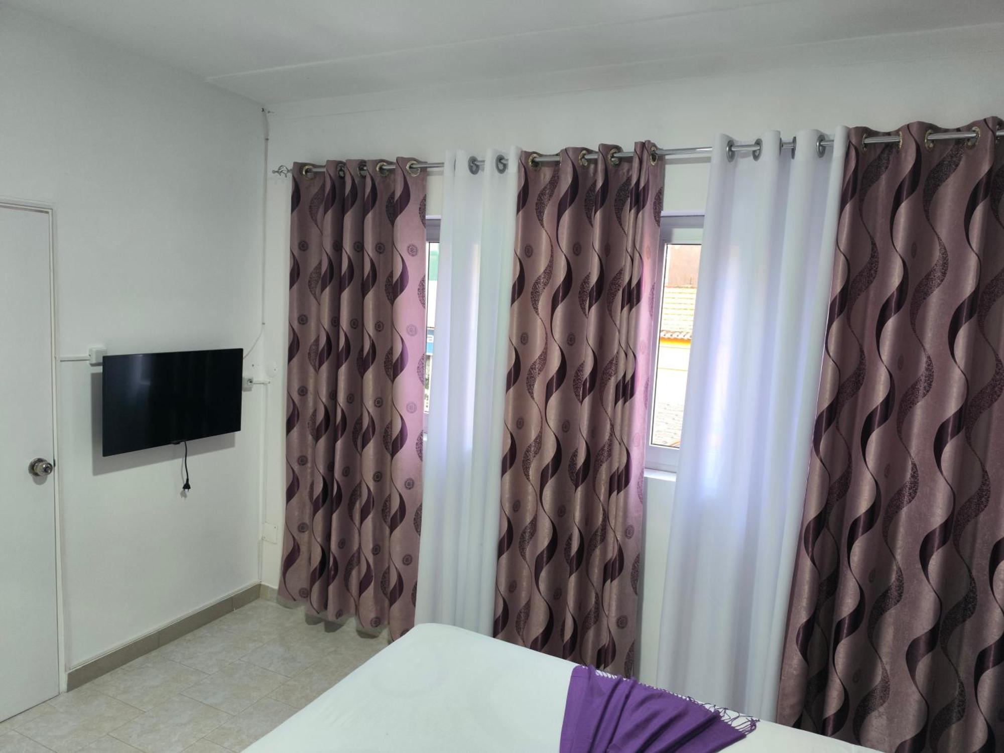 Plateau Bedroom & Chambre - Praia Center 1 Экстерьер фото